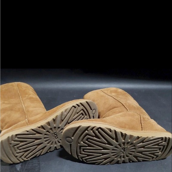 Tall Uggs - Picture 3 of 5